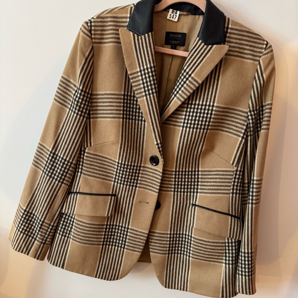 Burberry style Basler Jacket in 100% Camel wool